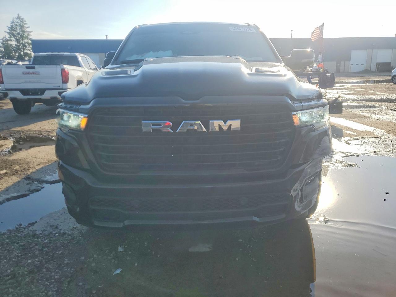 2025 Ram 1500 Laramie - Image 5