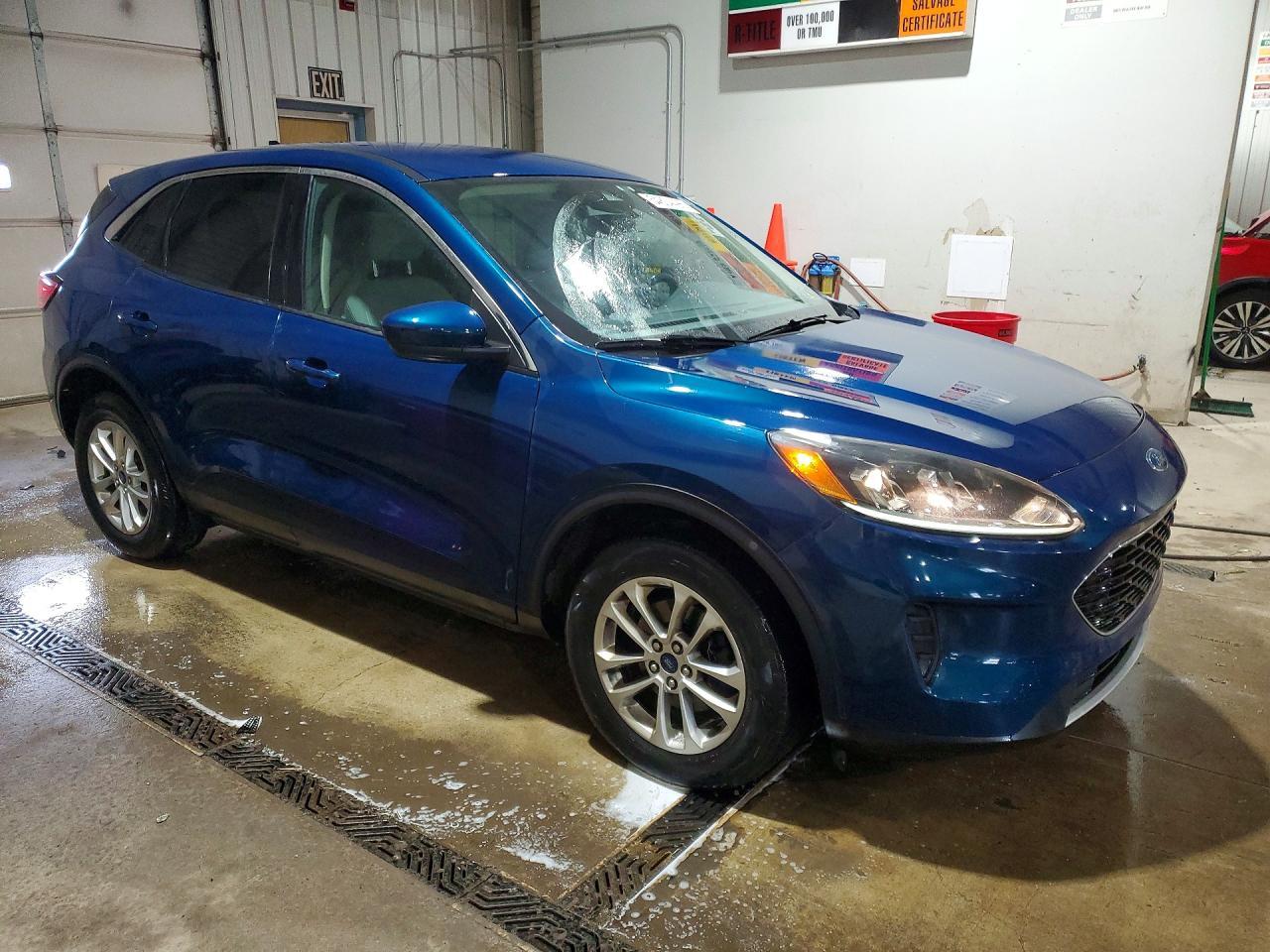 2020 Ford Escape Se - Фото 4