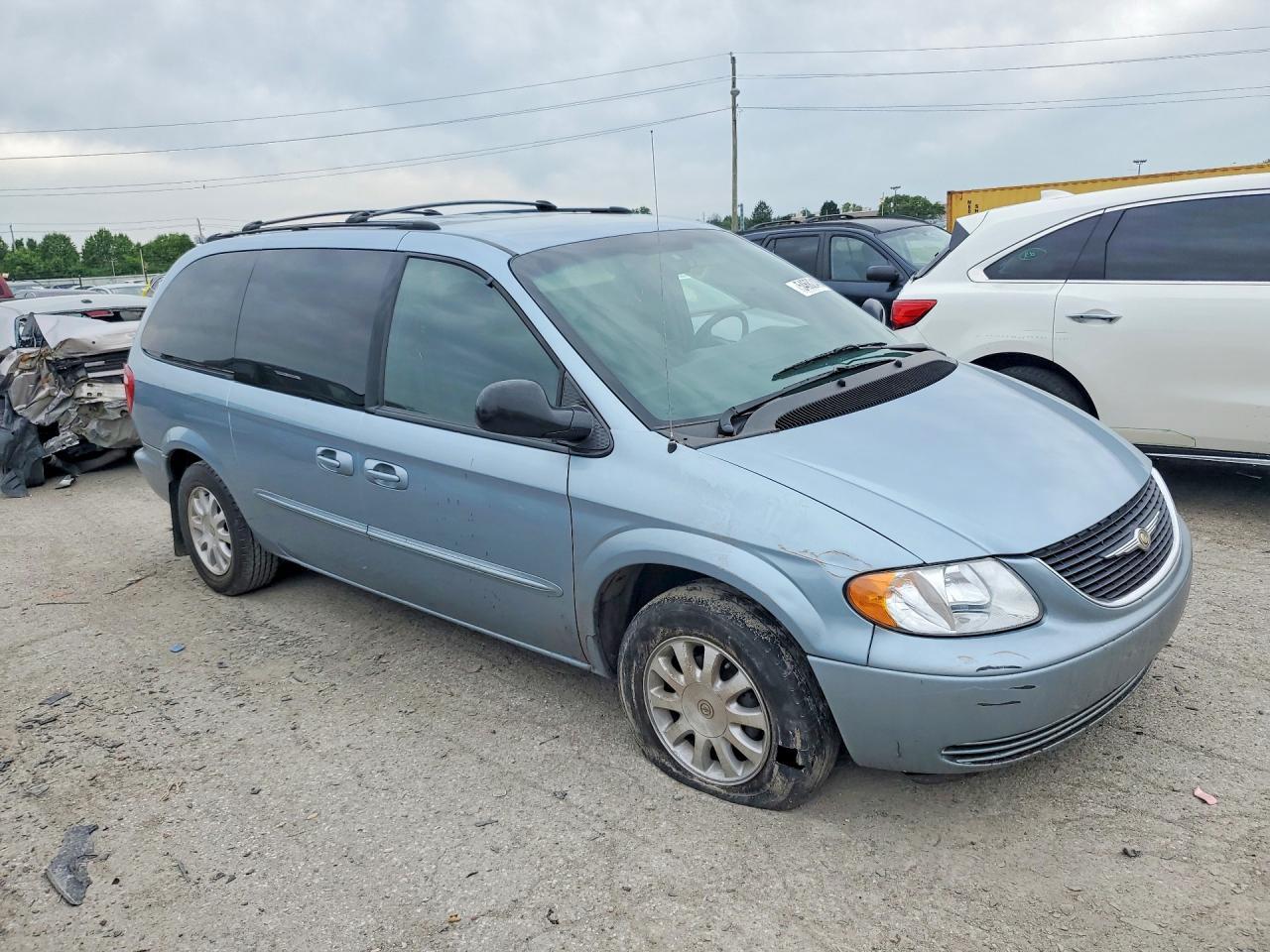 2003 Chrysler Town & Country Lx - Фото 4