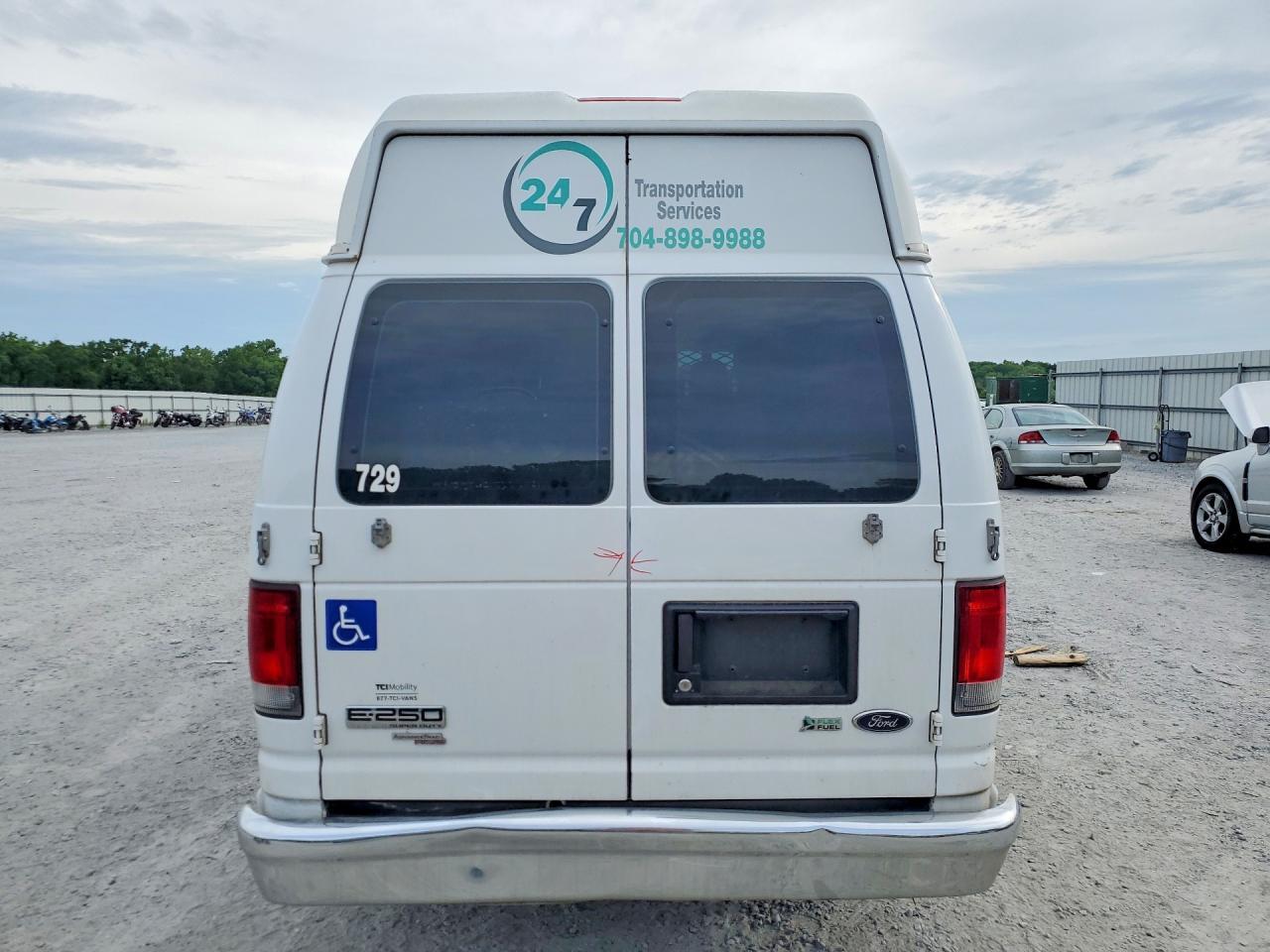 2014 Ford Econoline E250 Van - Image 6