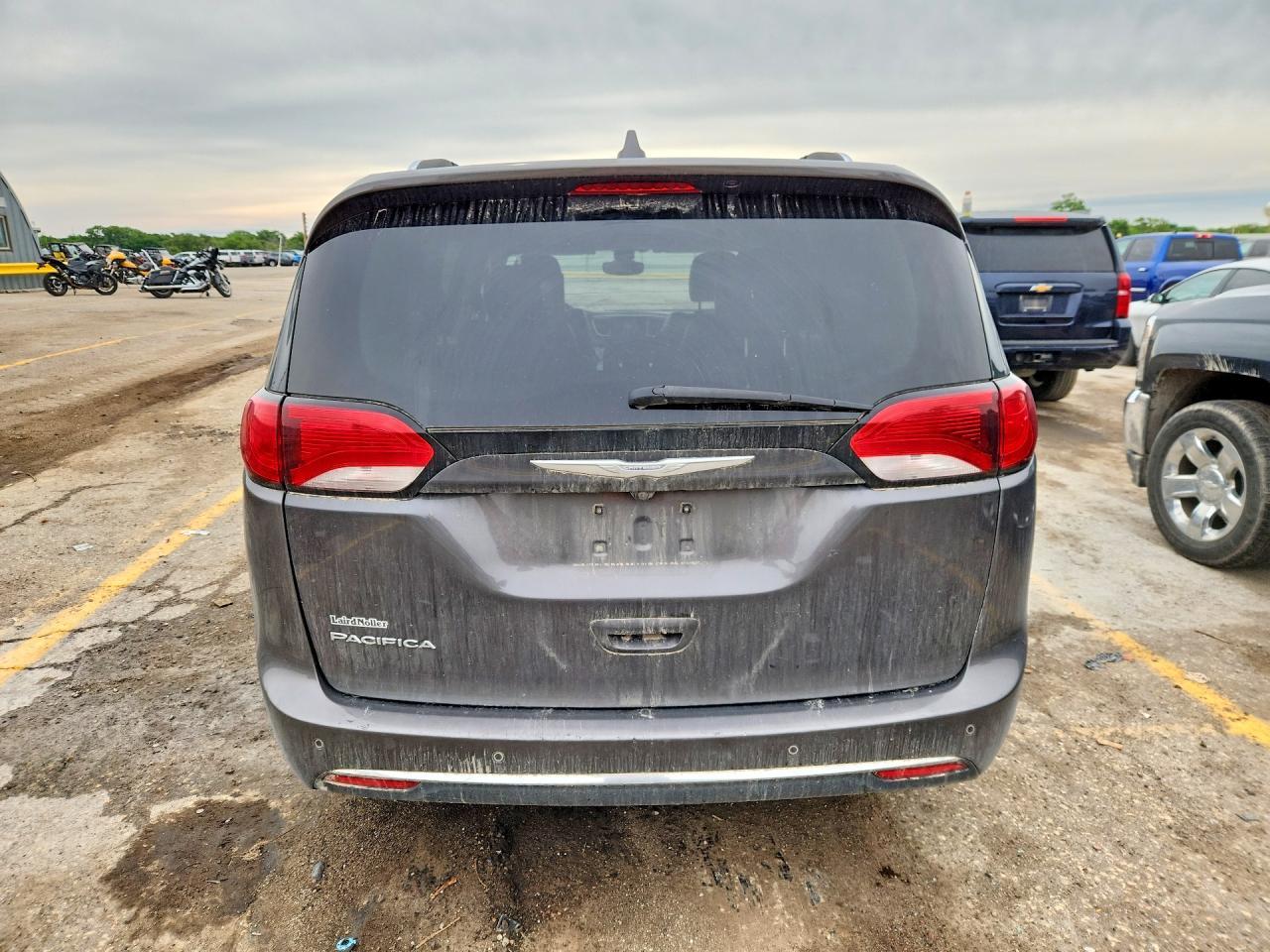 2017 Chrysler Pacifica Touring L Plus - Image 6