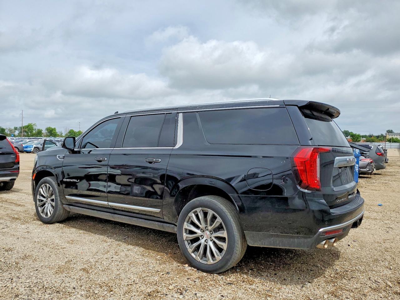 2021 GMC Yukon Xl Denali - Фото 2