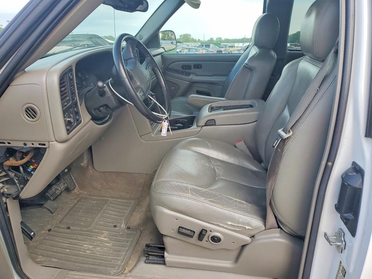 2005 GMC Sierra - Фото 7