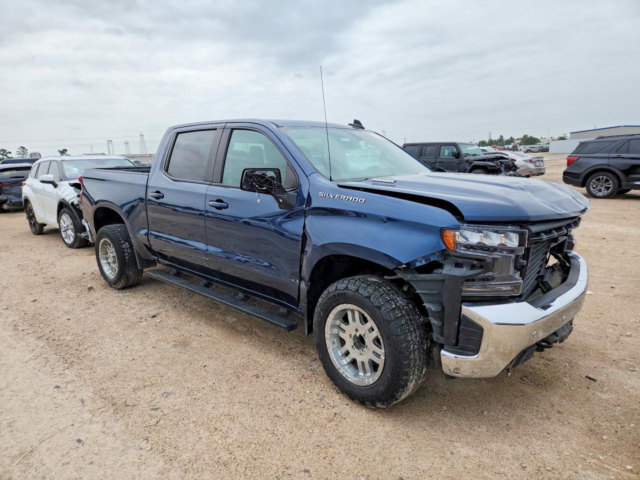 2022 Chevrolet Silverado Ltd C1500 Lt - Image 4