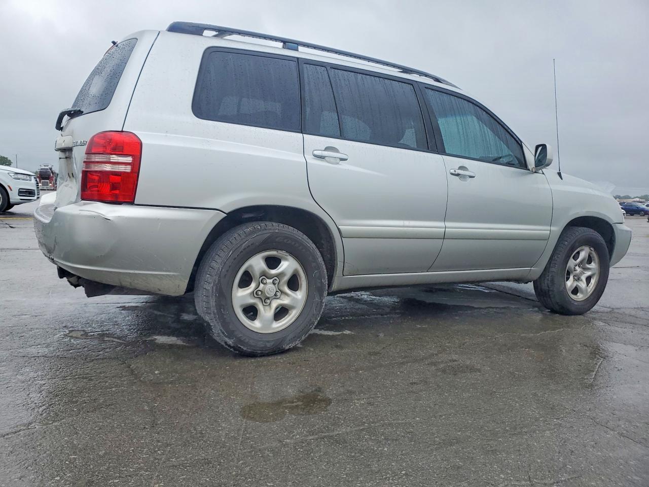 2002 Toyota Highlander Base - Фото 3