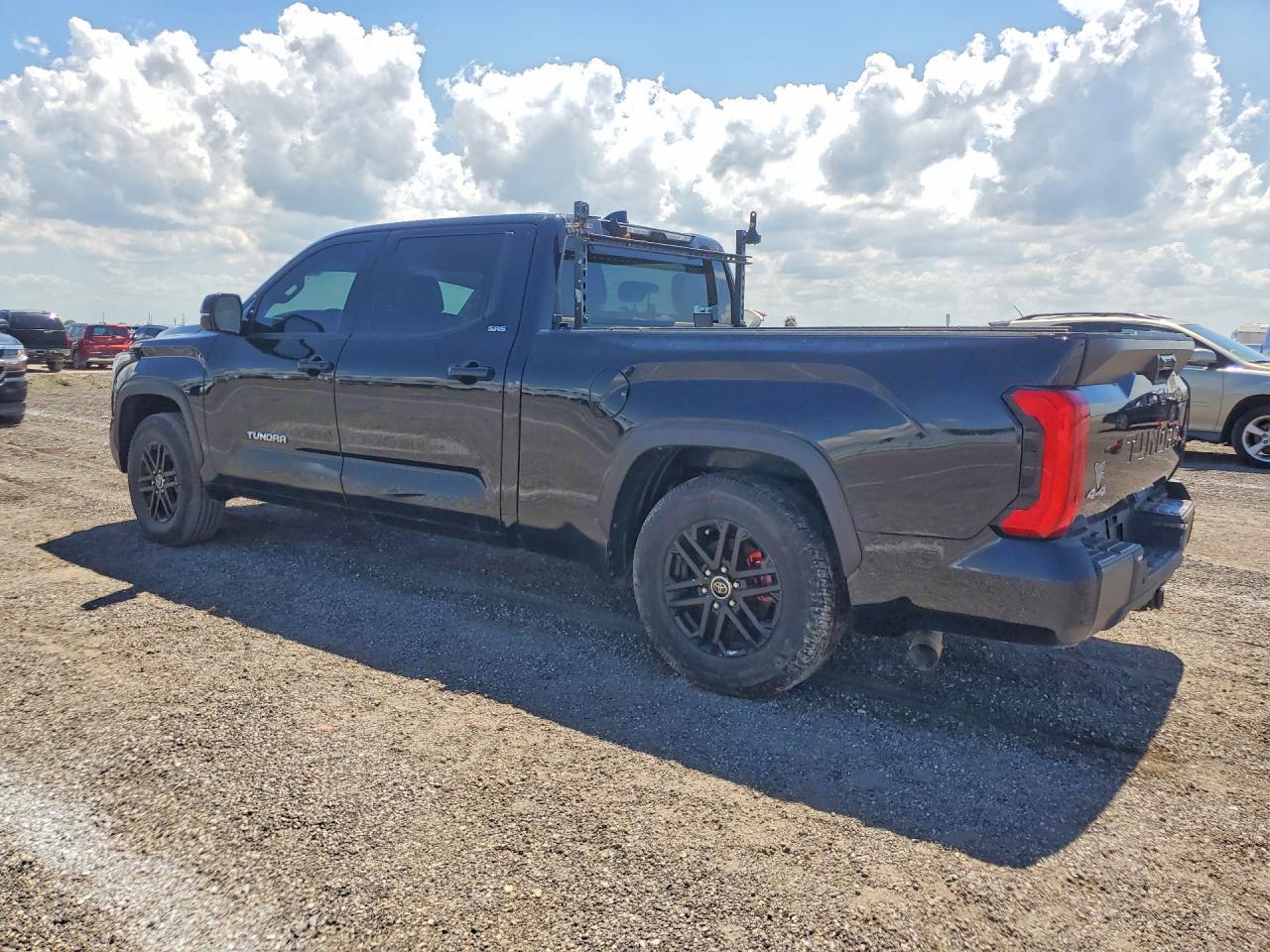2023 Toyota Tundra Crewmax Sr5 - Фото 2