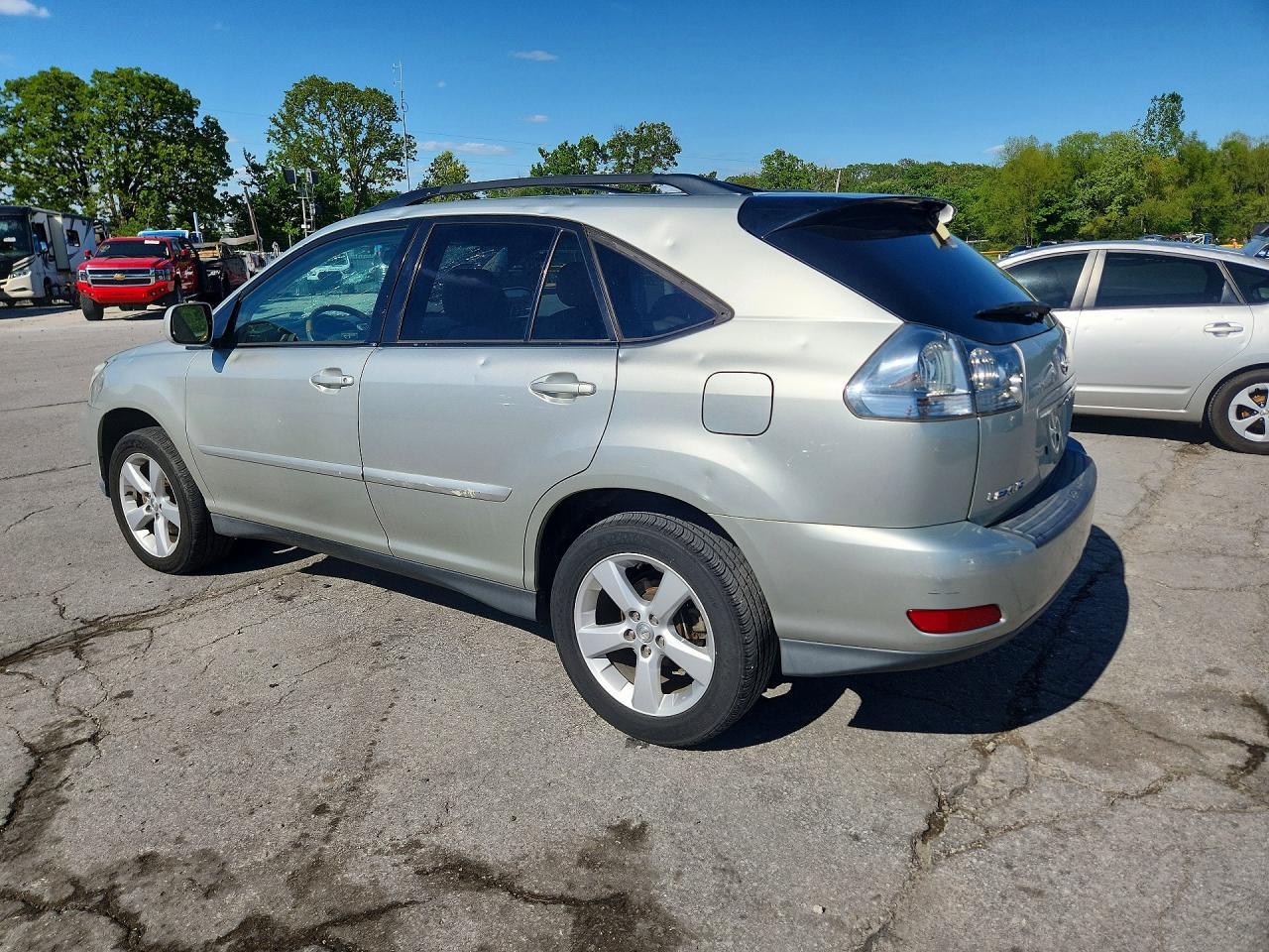 2005 Lexus Rx 330 - Image 2
