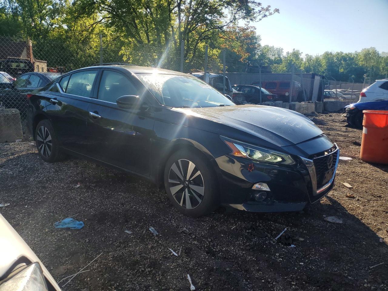 2019 Nissan Altima Sv - Image 4