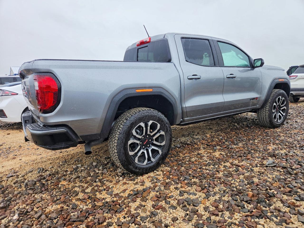 2026 GMC Canyon At4 - Фото 3