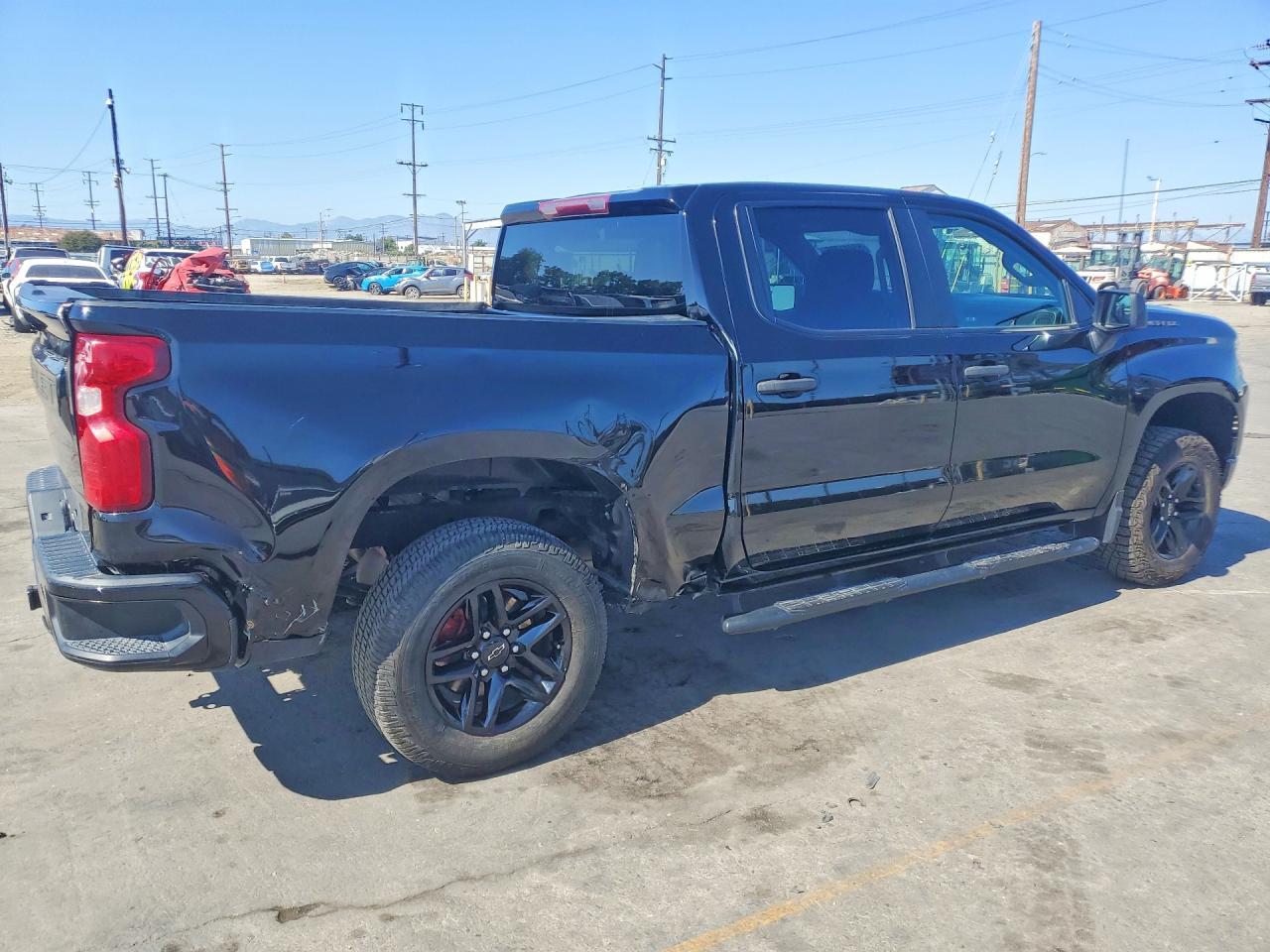 2024 Chevrolet Silverado C1500 Custom - Фото 3