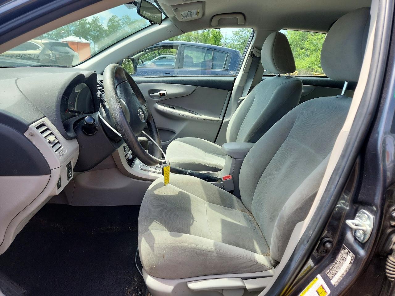 2012 Toyota Corolla Le - Image 7