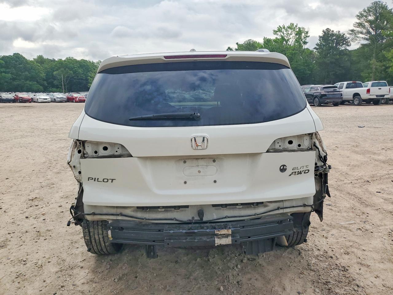 2018 Honda Pilot Elite - Image 6