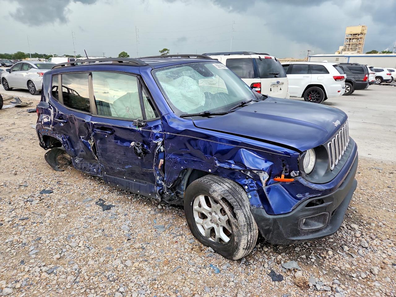 2018 Jeep Renegade - Image 4