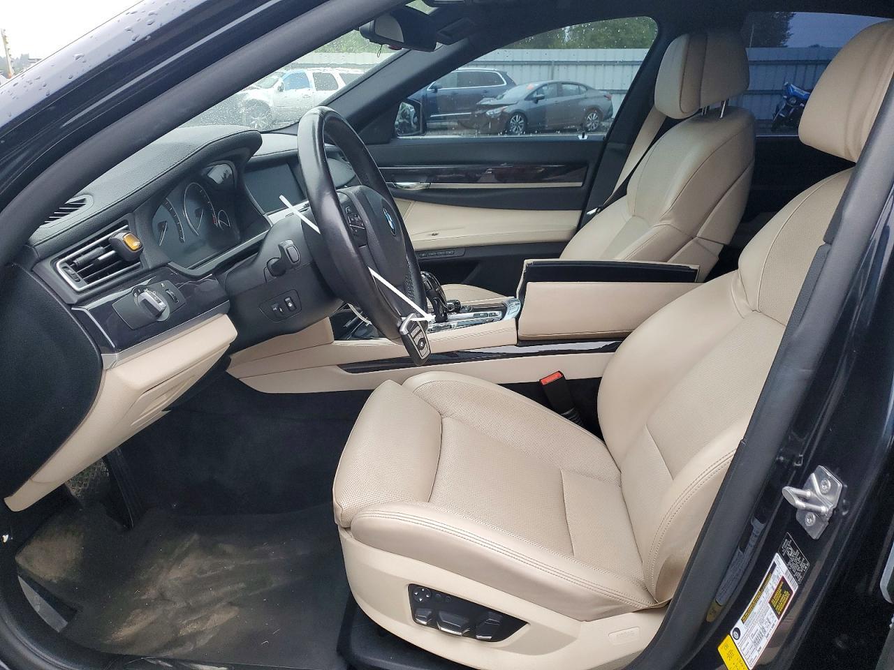 2011 BMW 740 I - Фото 7
