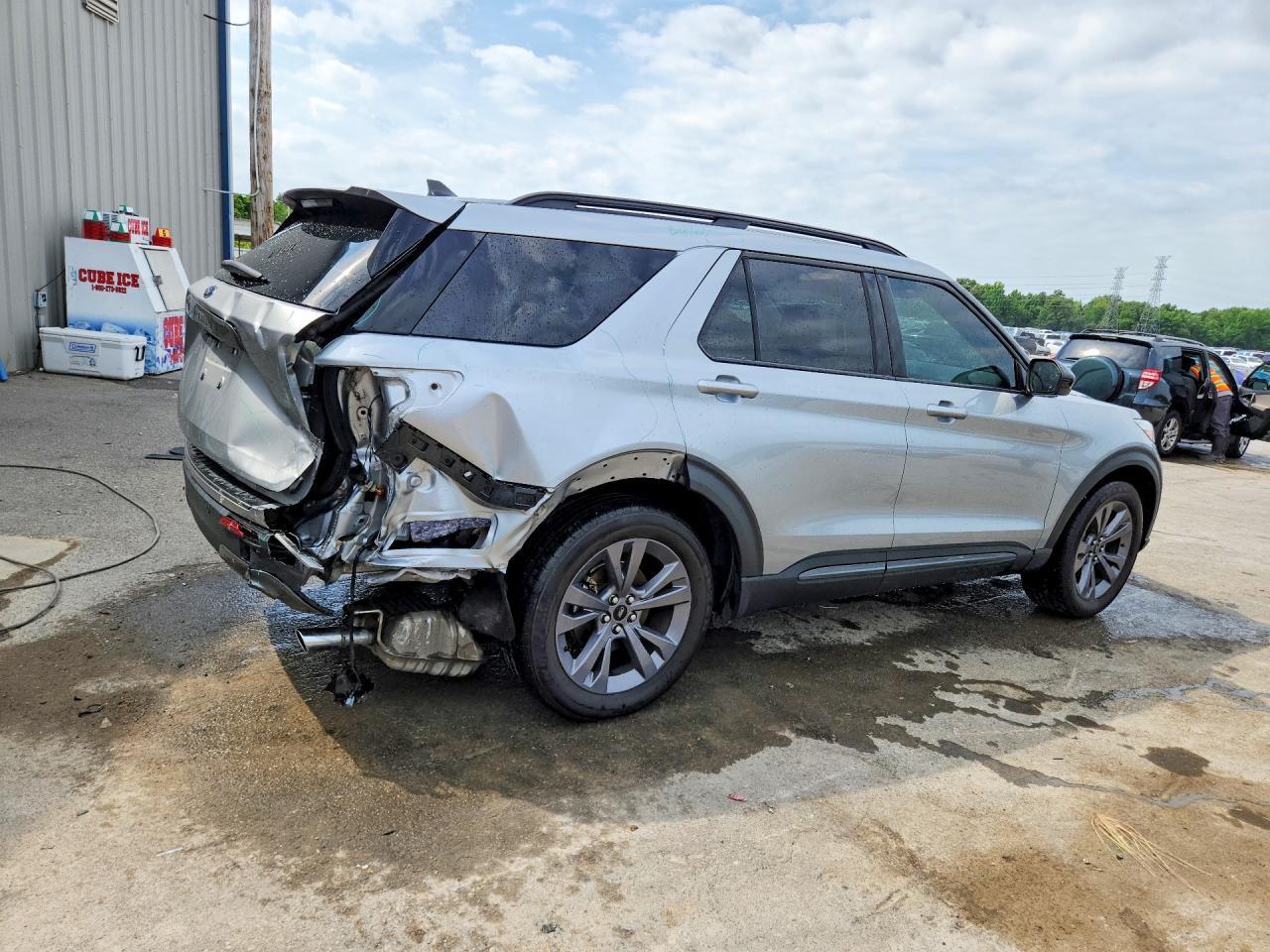 2023 Ford Explorer Xlt - Фото 3