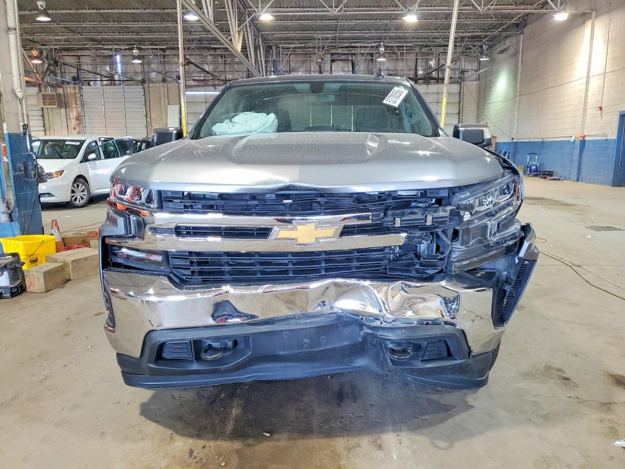 2019 Chevrolet Silverado K1500 Lt - Image 5