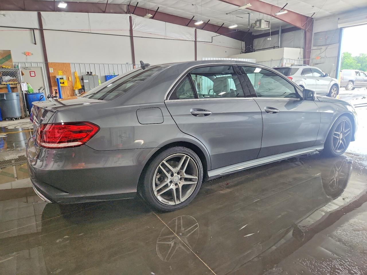 2016 Mercedes-Benz E 350 4Matic - Image 3