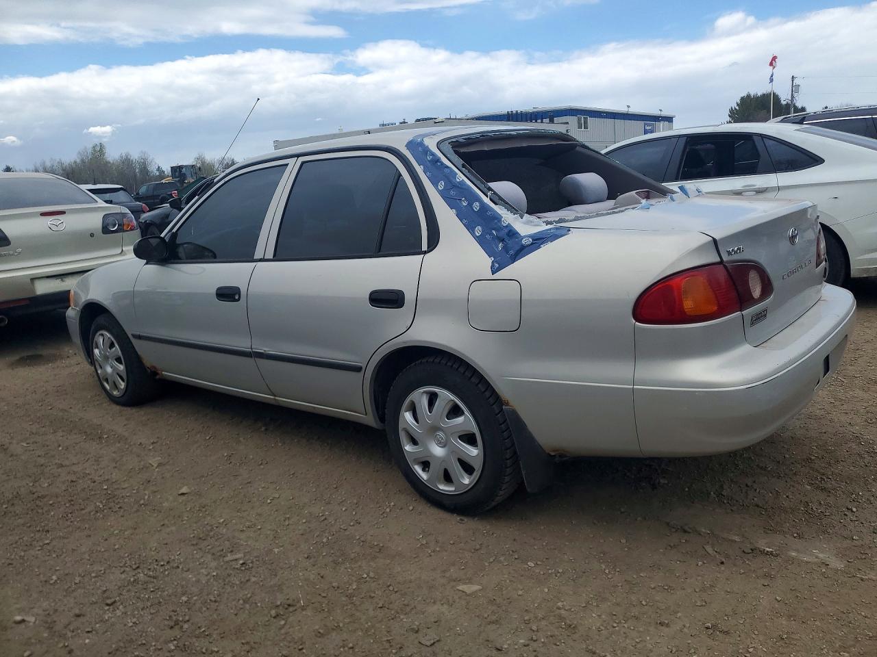 2002 Toyota Corolla Ce - Image 2
