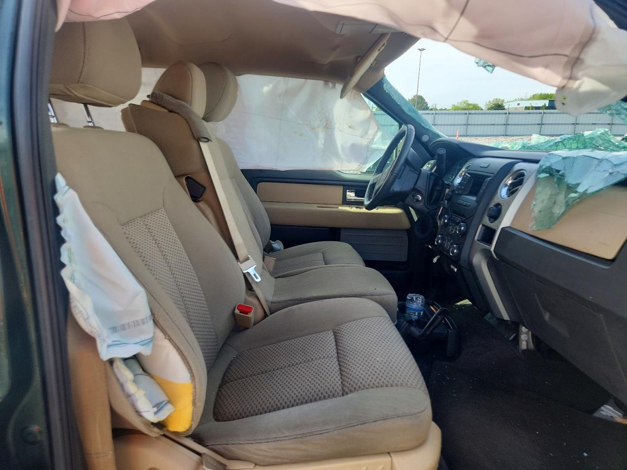 2014 Ford 150 - Фото 7