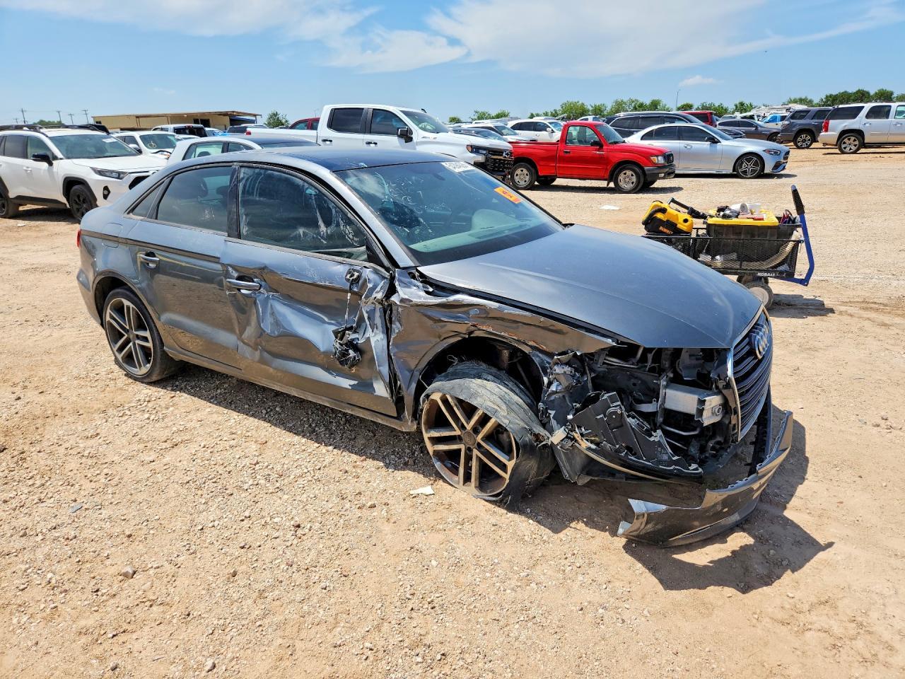 2018 Audi A3 Premium - Фото 4