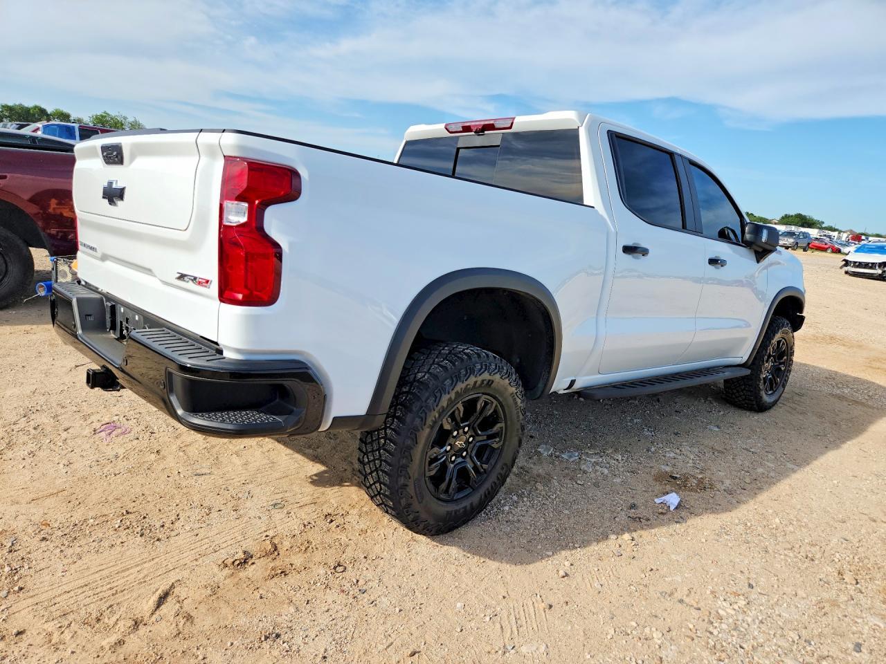 2025 Chevrolet Silverado K1500 Zr2 - Image 3