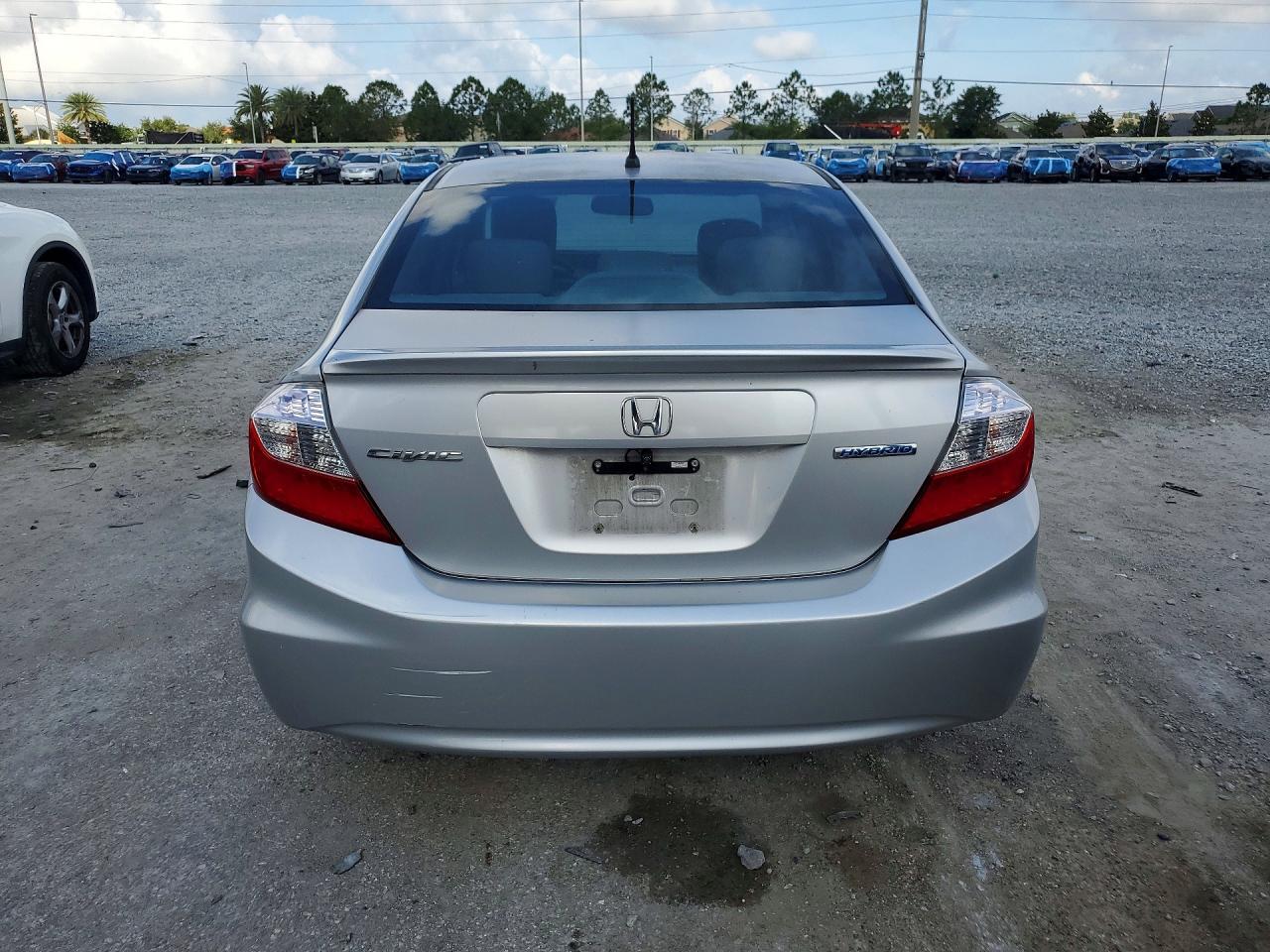 2012 Honda Civic Hybrid L - Image 6