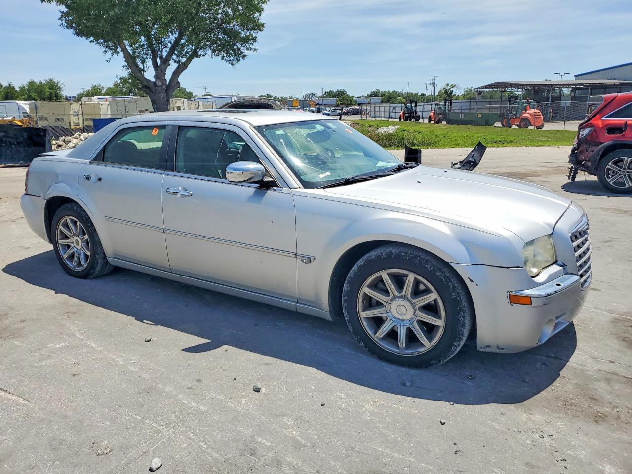 2006 Chrysler 300C - Фото 4