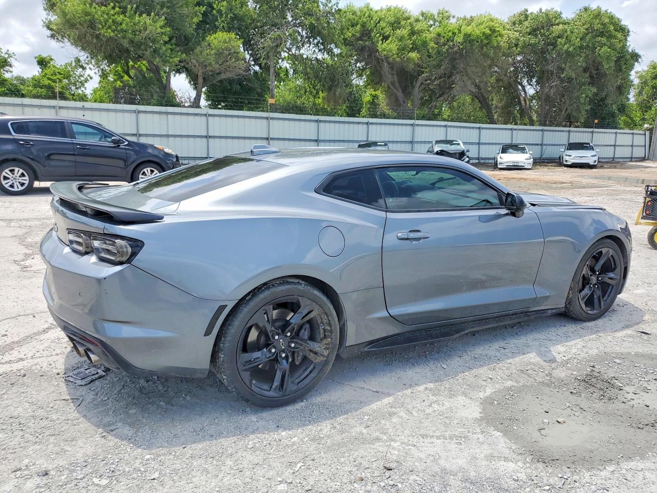 2021 Chevrolet Camaro Ss - Фото 3