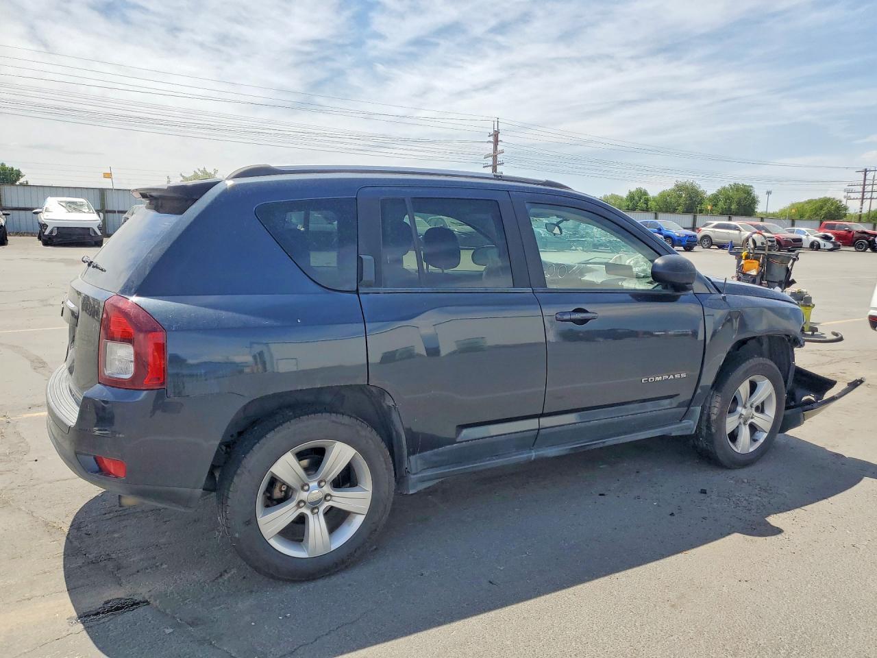 2015 Jeep Compass Sport - Фото 3