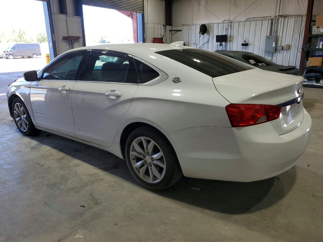 2017 Chevrolet Impala Lt - Image 2