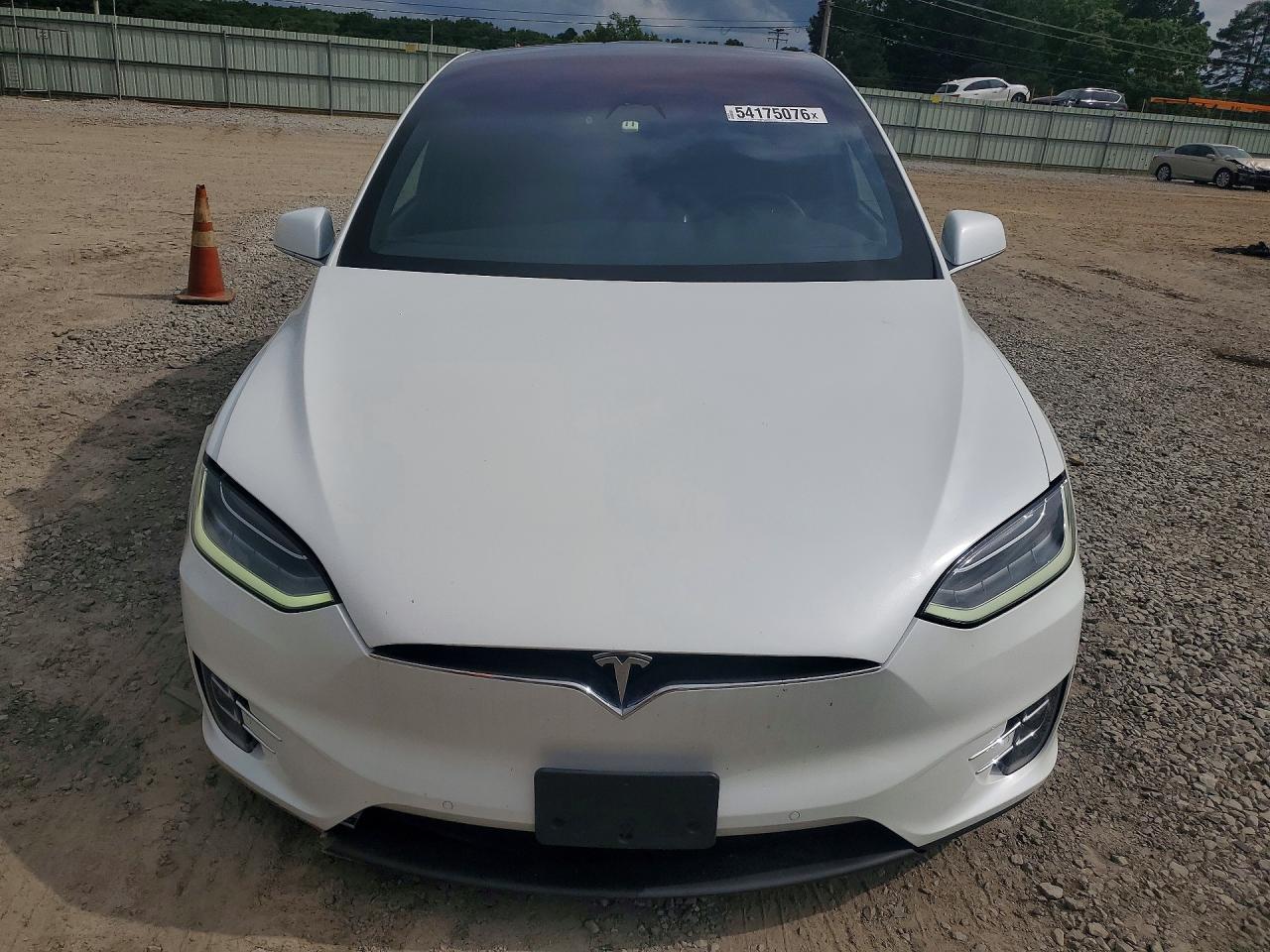 2018 Tesla Model X - Фото 5
