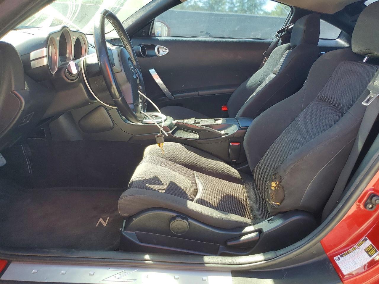 2004 Nissan 350Z Coupe - Image 7