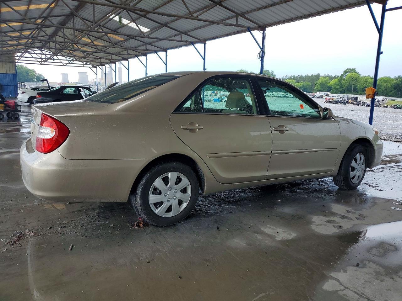 2003 Toyota Camry Le - Image 3