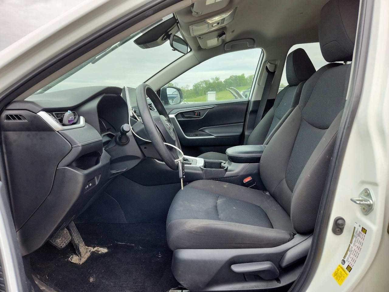 2024 Toyota Rav4 Le - Фото 7