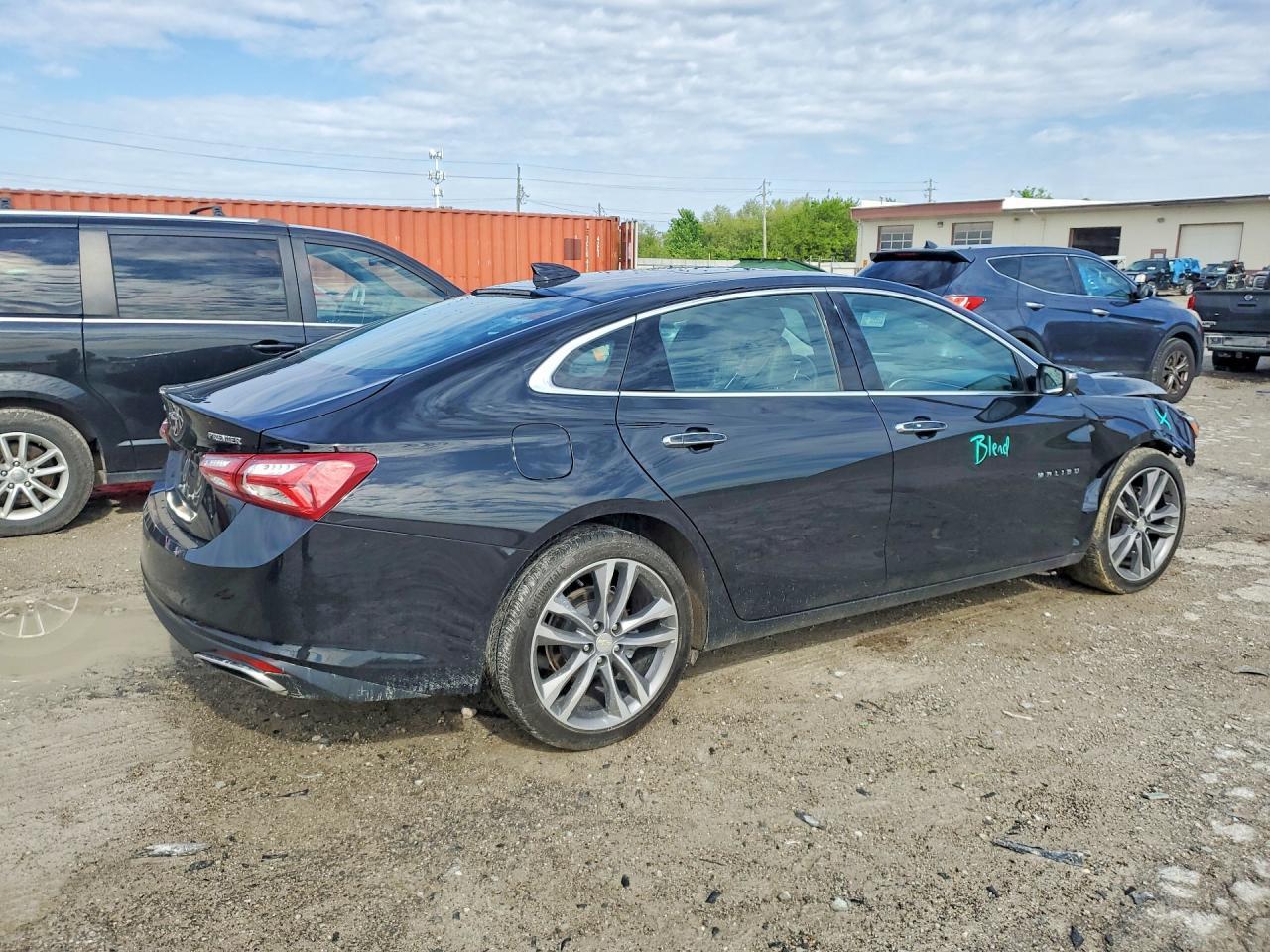 2020 Chevrolet Malibu Premier - Фото 3