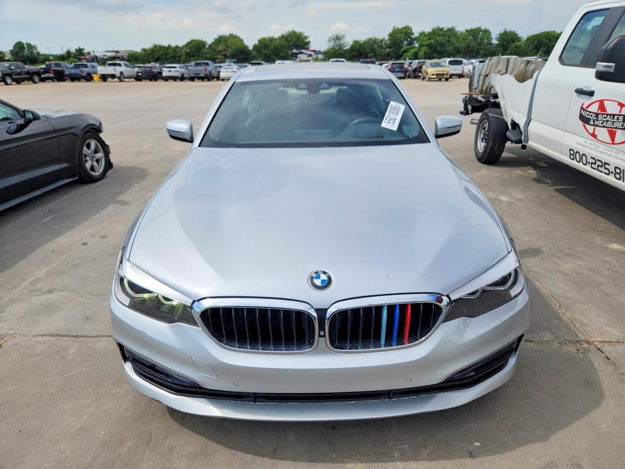 2019 BMW 530 I - Фото 5
