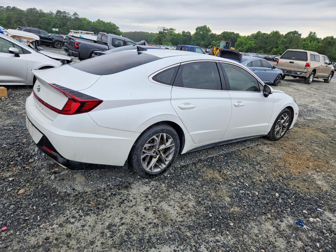 2021 Hyundai Sonata Sel - Image 3