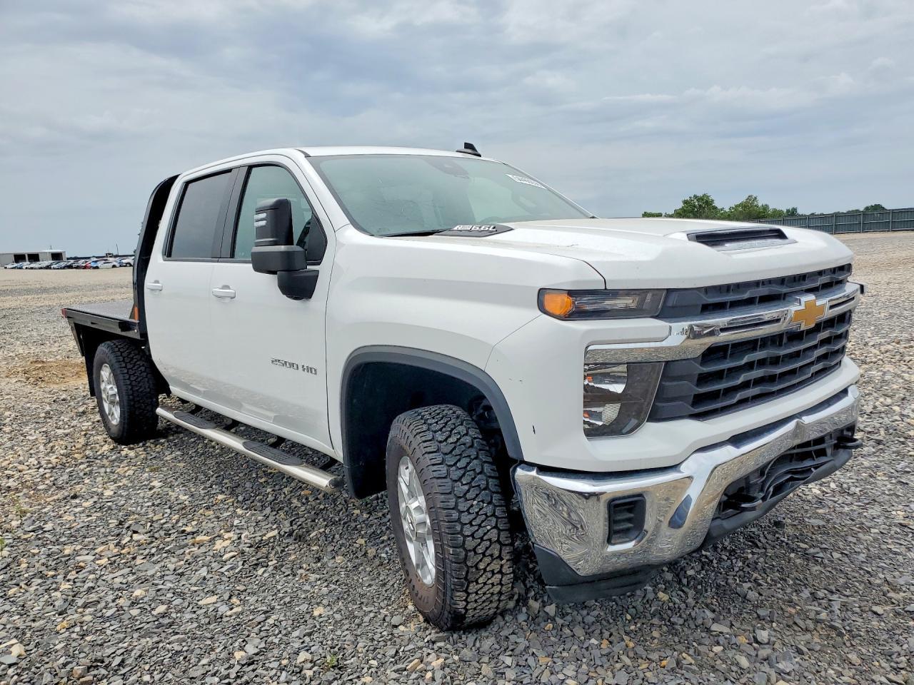 2024 Chevrolet Silverado K2500 Heavy Duty Lt - Image 4