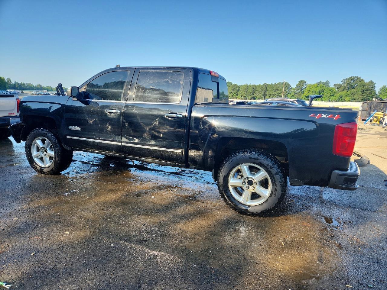 2018 Chevrolet Silverado K1500 High Country - Фото 2