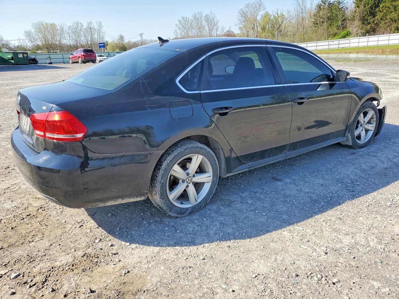 2013 Volkswagen Passat Se - Фото 3