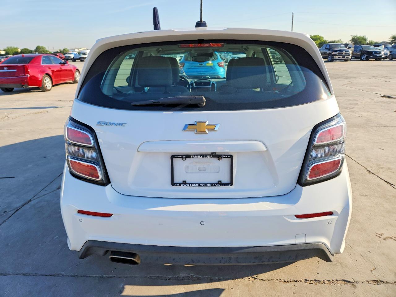 2020 Chevrolet Sonic - Фото 6