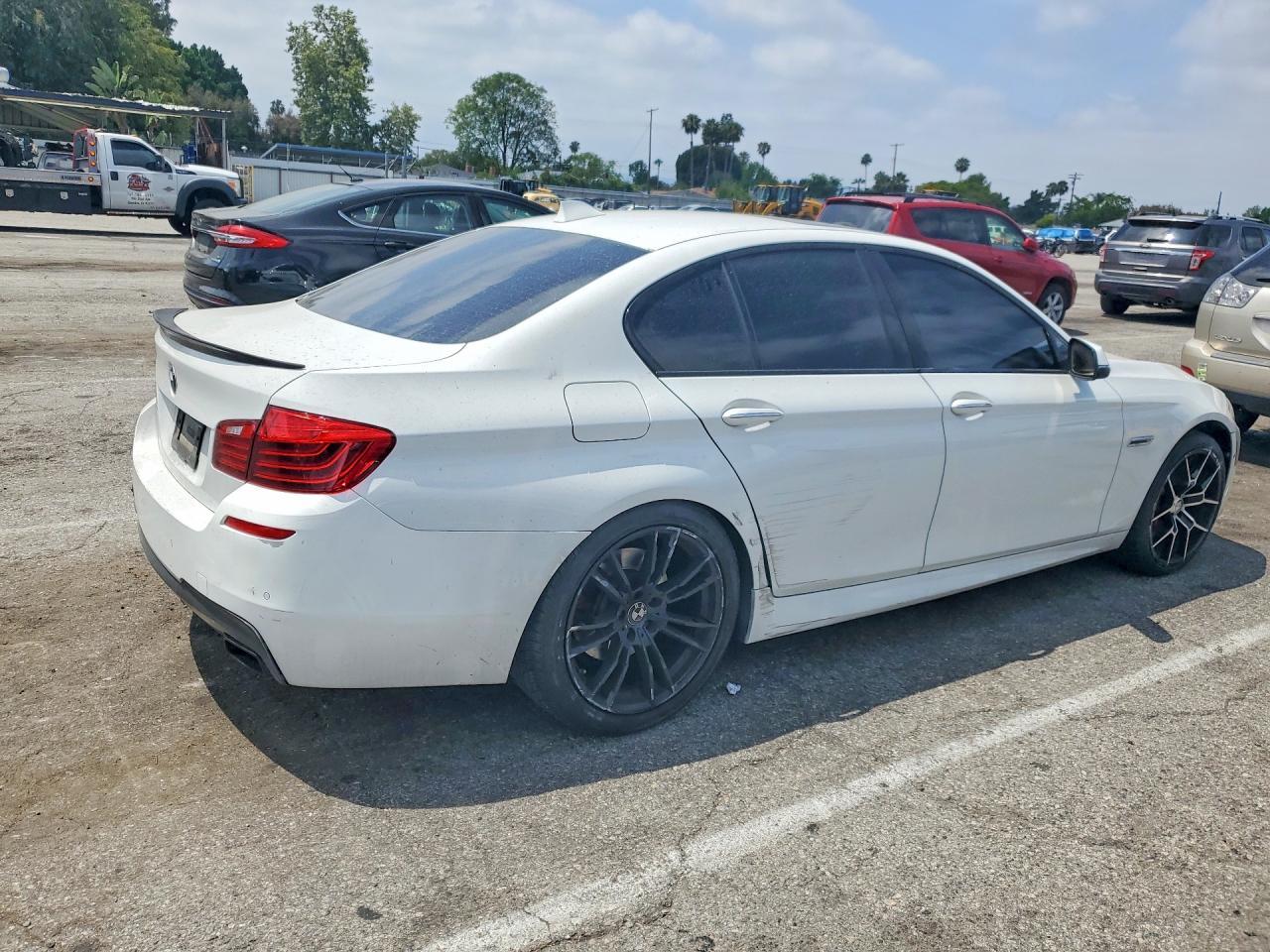 2014 BMW 550 I - Image 3