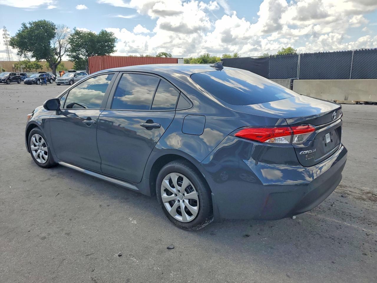 2025 Toyota Corolla Le - Image 2