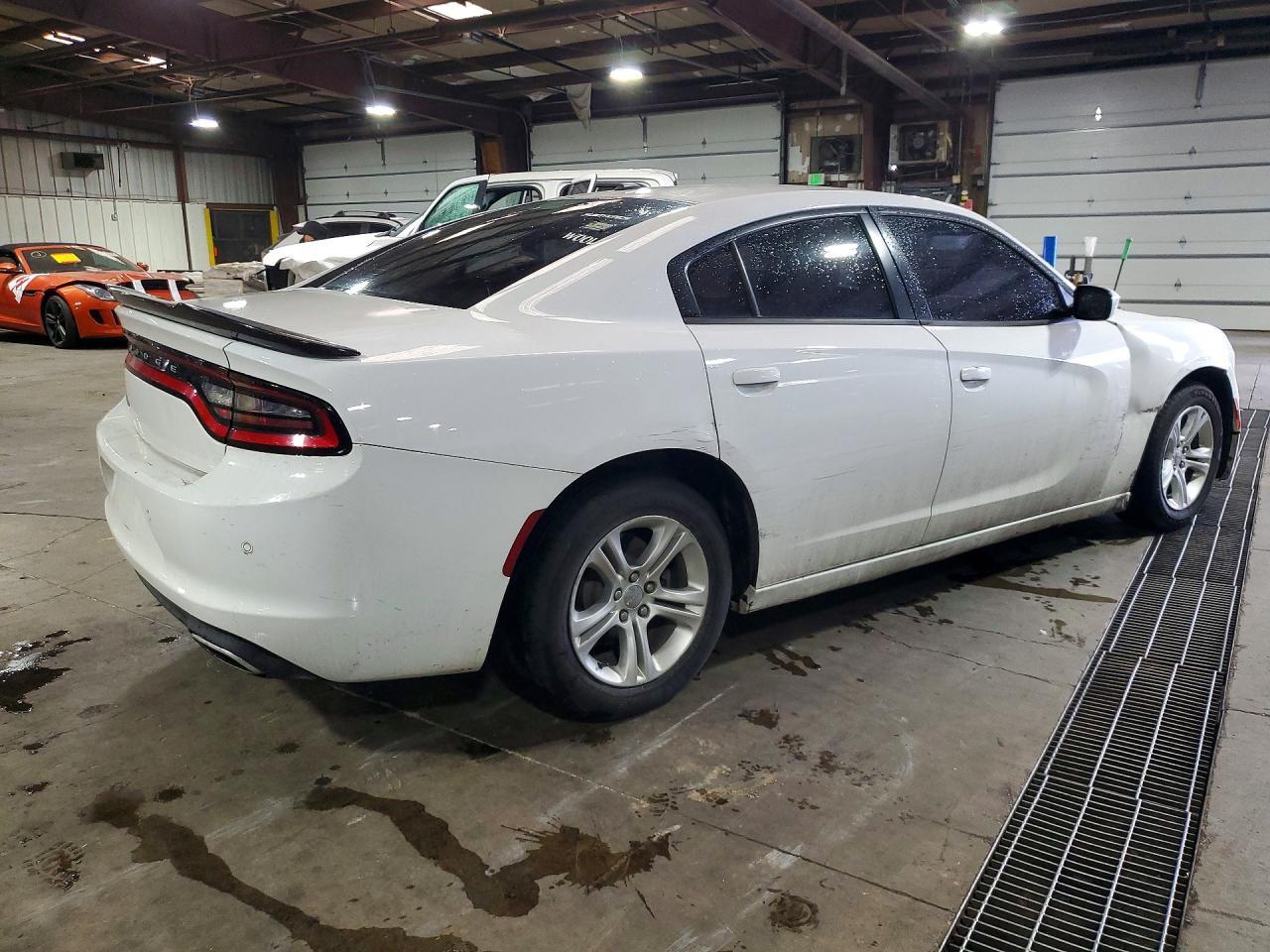 2016 Dodge Charger Se - Фото 3