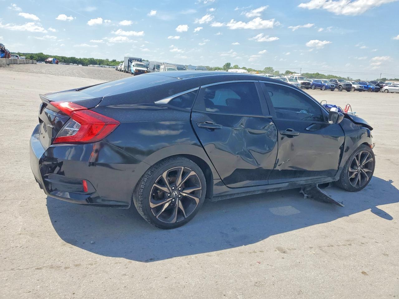 2020 Honda Civic Sport - Фото 3