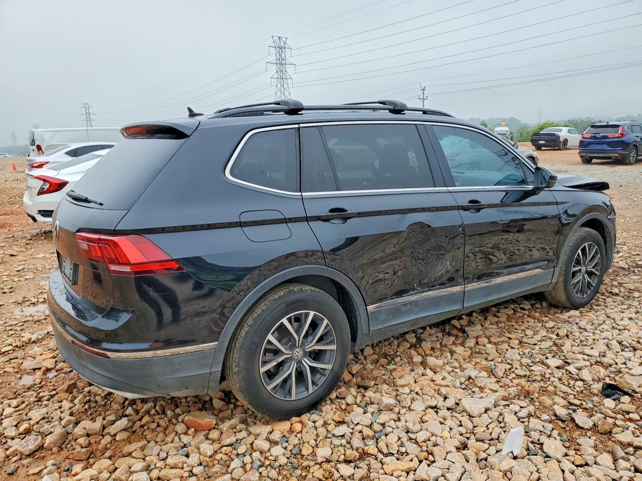 2018 Volkswagen Tiguan - Фото 3