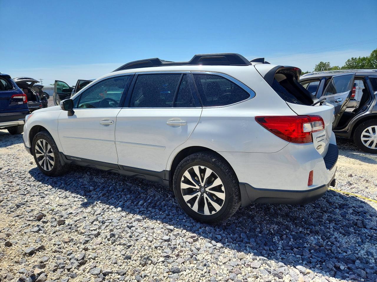 2016 Subaru Outback 2.5I Limited - Image 2