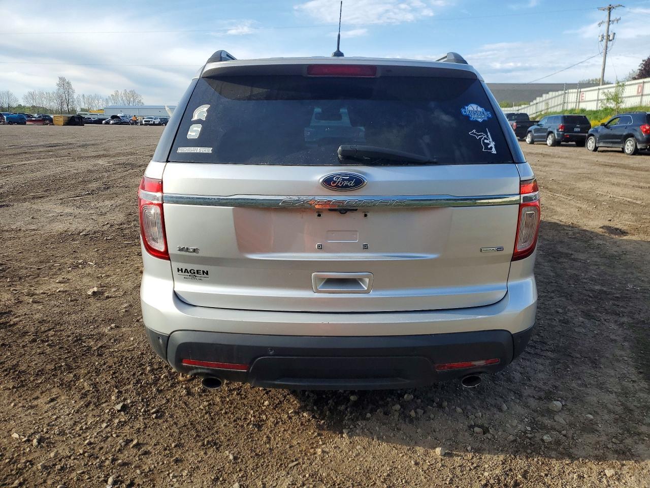 2015 Ford Explorer Xlt - Фото 6