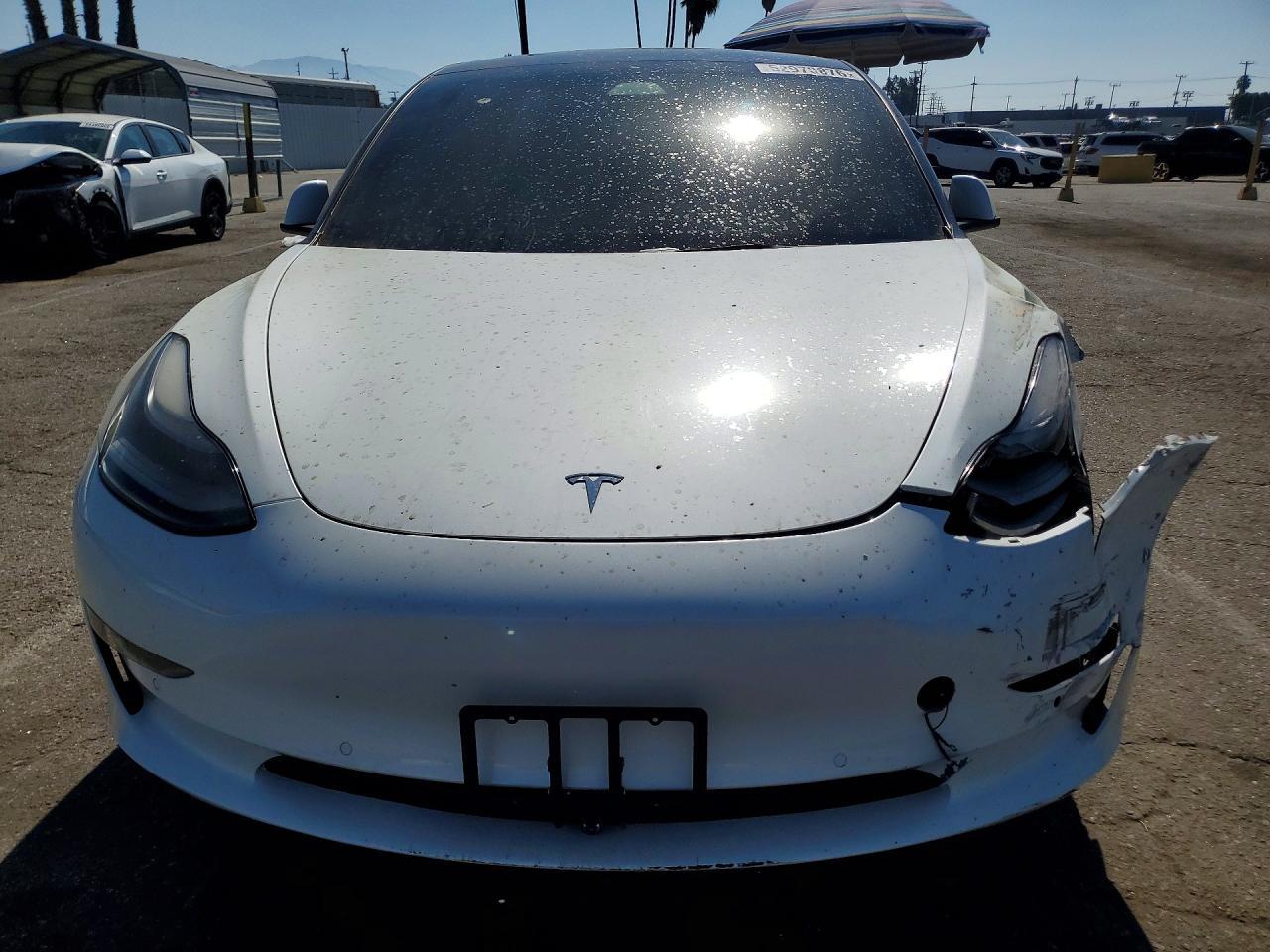 2022 Tesla Model 3 - Фото 5