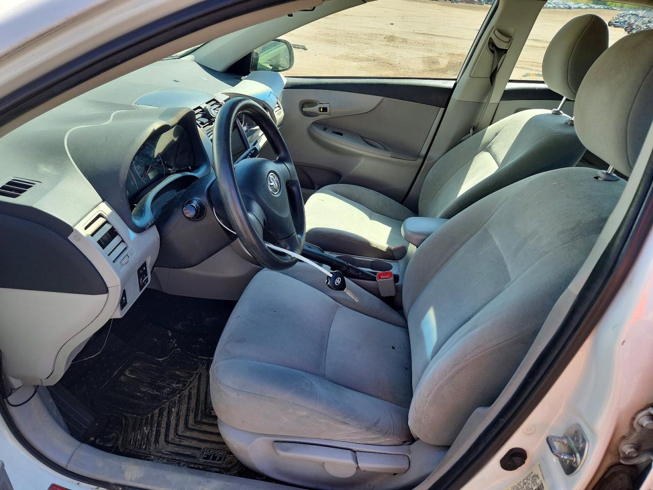 2013 Toyota Corolla L - Image 7